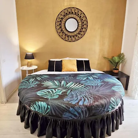 Apartment Hosting Aparments *