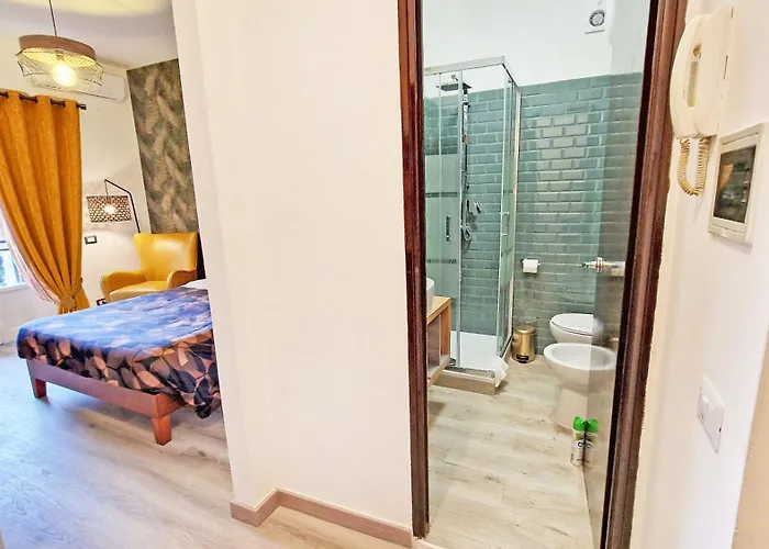 Green Studio Apartment *